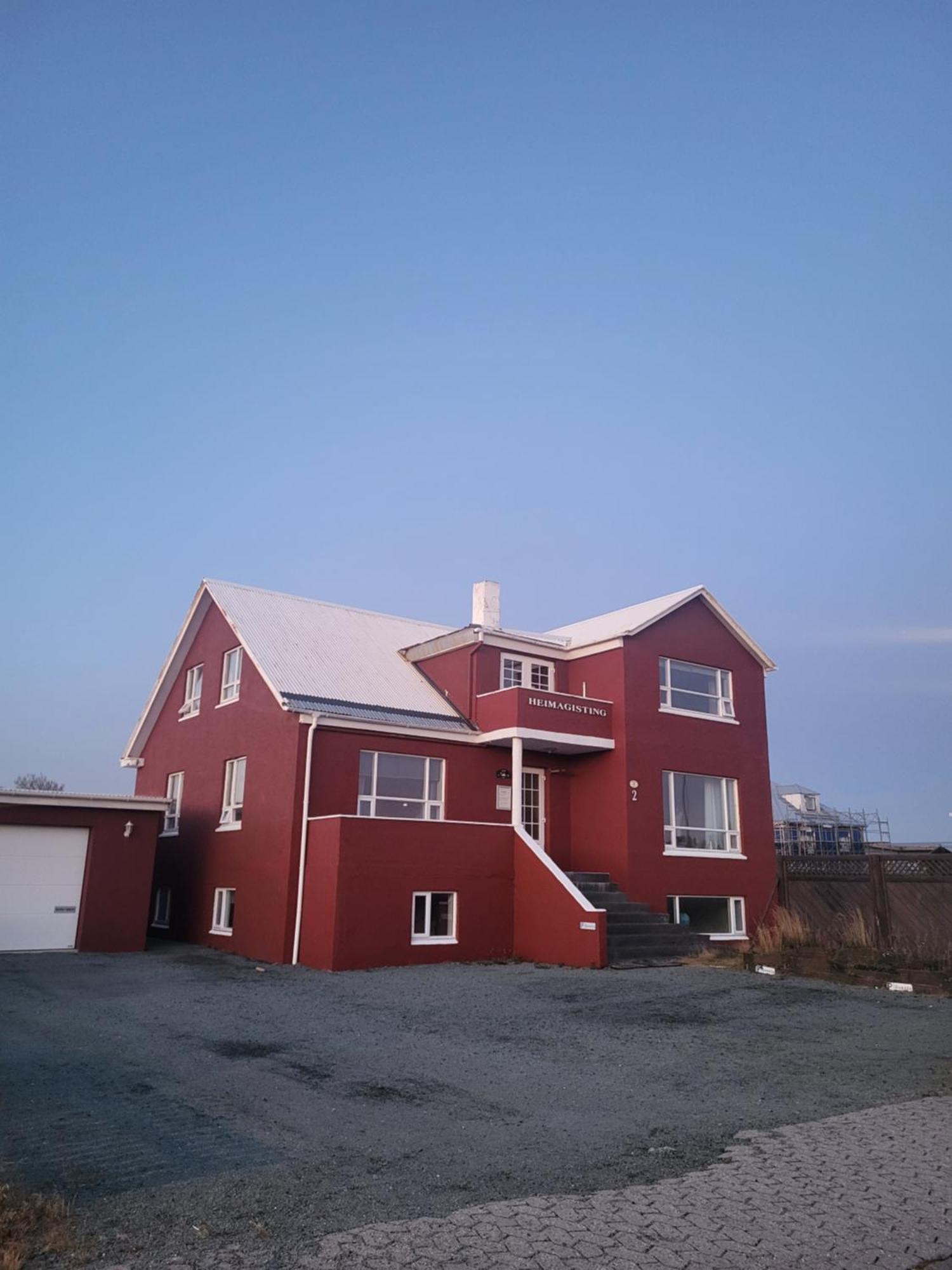 Grindavik Guesthouse Self Check In & Out Dış mekan fotoğraf